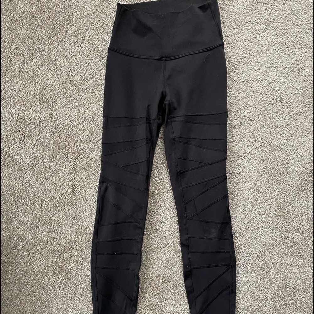 Lululemon mesh leggings